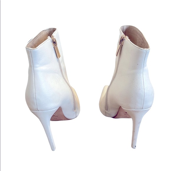 RAYE size 6.5 white leather bootie - Picture 5 of 6